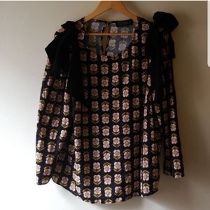Cute eloquii blouse with shoulder detail